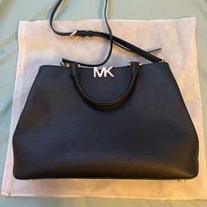 Black Micheal Kors Bag